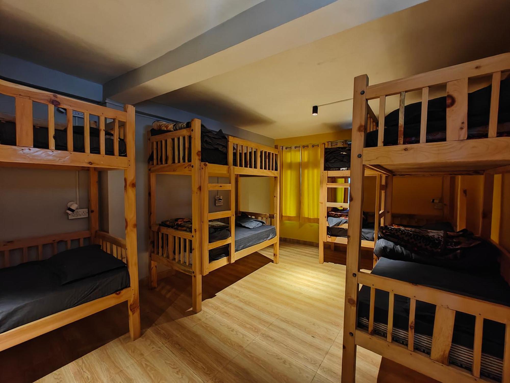 Whoopers Hostel Tosh Eksteriør billede