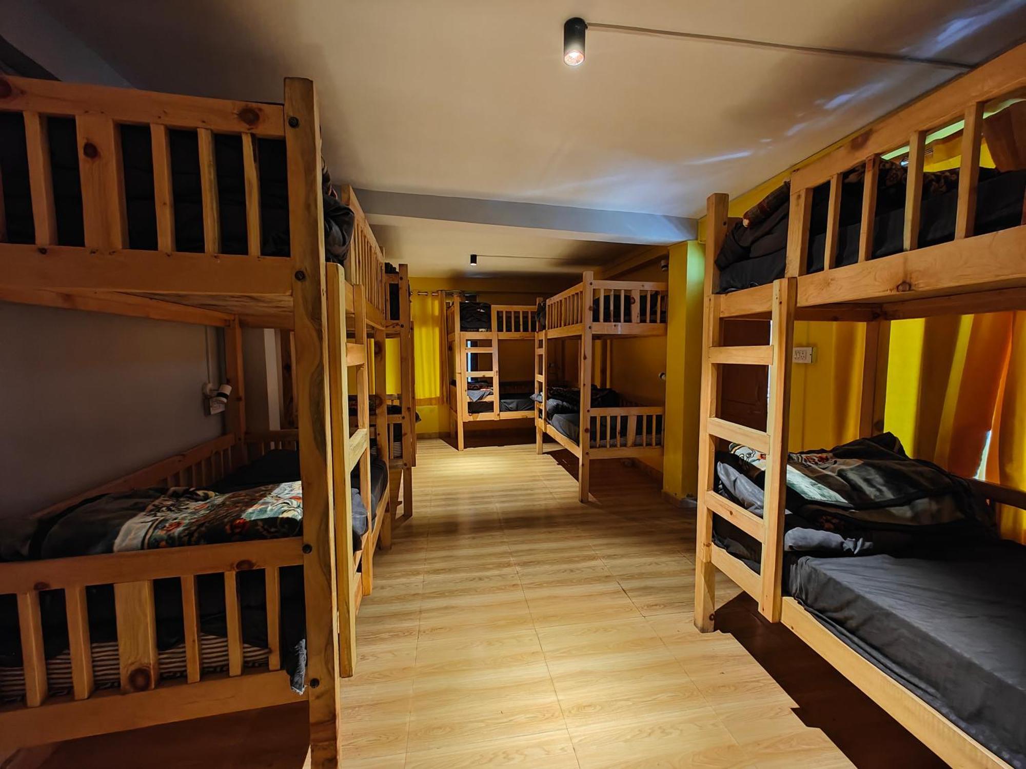 Whoopers Hostel Tosh Eksteriør billede